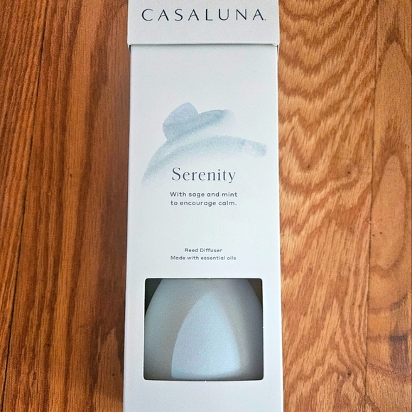 Casaluna Serenity Reed Diffuser - White - Picture 1 of 3